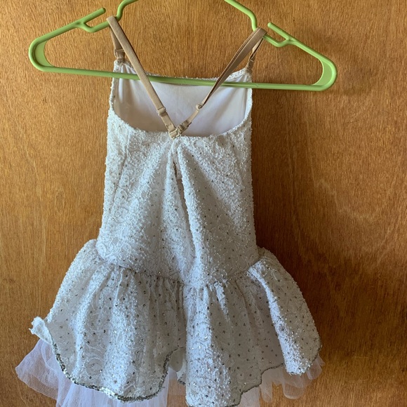 Lace costume - Picture 4 of 6